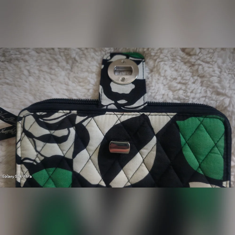 Vera Bradley turn lock wallet EUC - Picture 3 of 8
